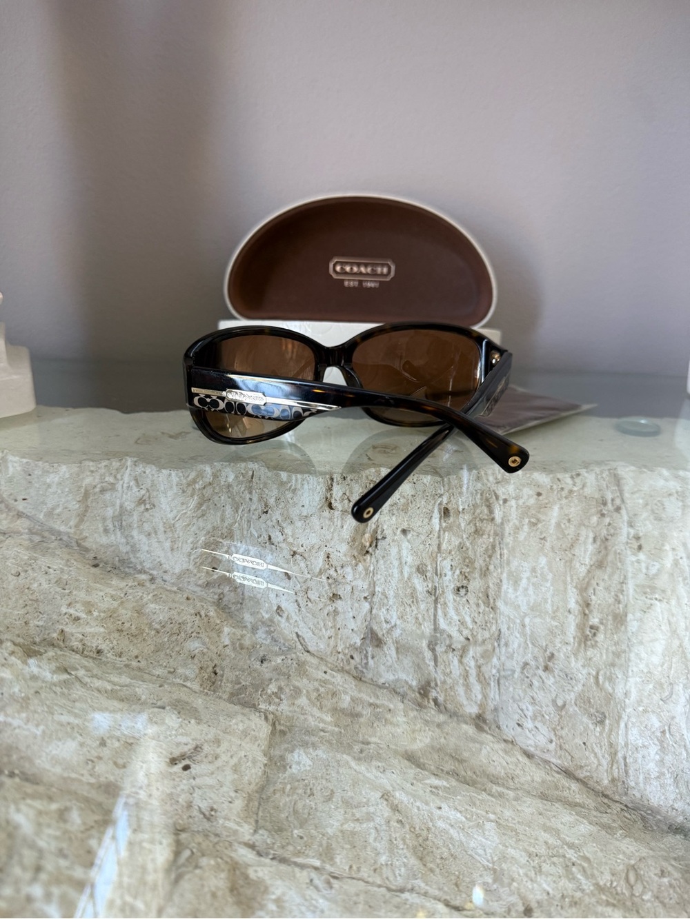 Coach Women's Tortoiseshell Sunglasses with Brown Gradient Lenses - Picture 3 of 6